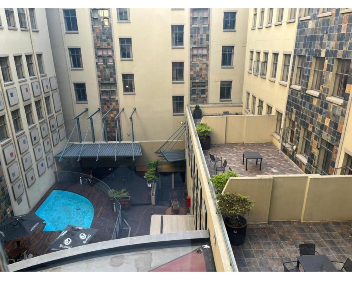Mabungubwe Hotel Apartments - Home Away From Home جوهانسبورغ المظهر الخارجي الصورة